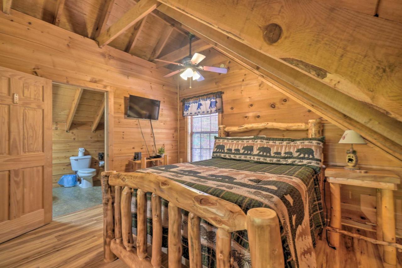 Sevierville Sanctuary Hot Tub, Pool Table And Deck! 외부 사진