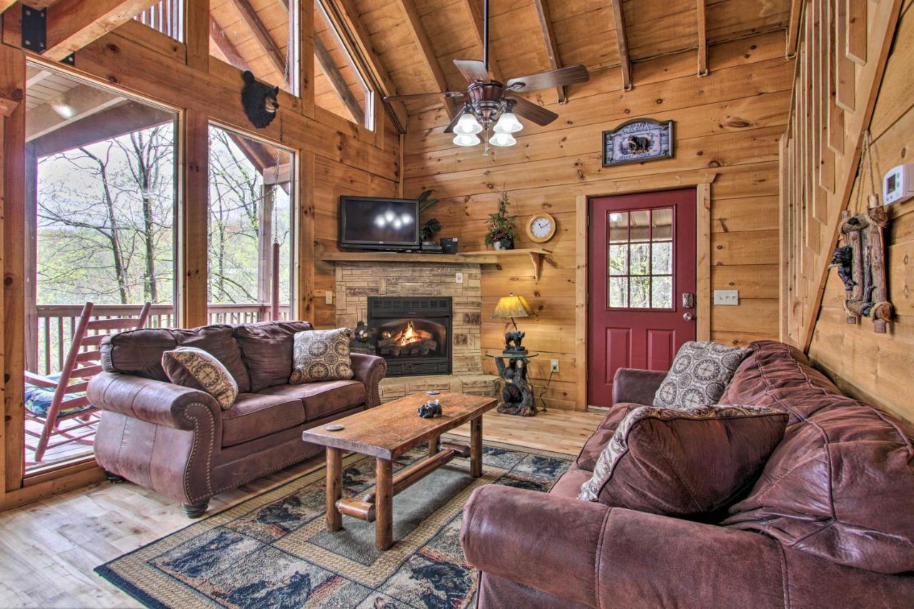 Sevierville Sanctuary Hot Tub, Pool Table And Deck! 외부 사진