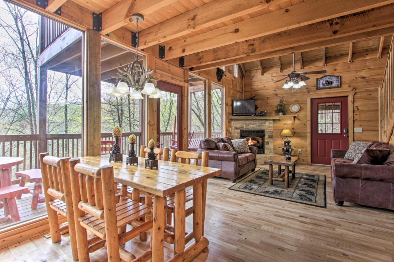 Sevierville Sanctuary Hot Tub, Pool Table And Deck! 외부 사진