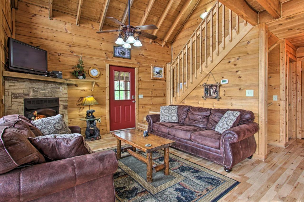 Sevierville Sanctuary Hot Tub, Pool Table And Deck! 외부 사진