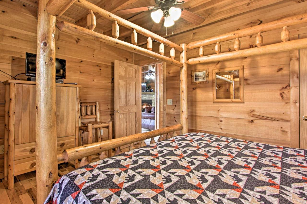 Sevierville Sanctuary Hot Tub, Pool Table And Deck! 외부 사진