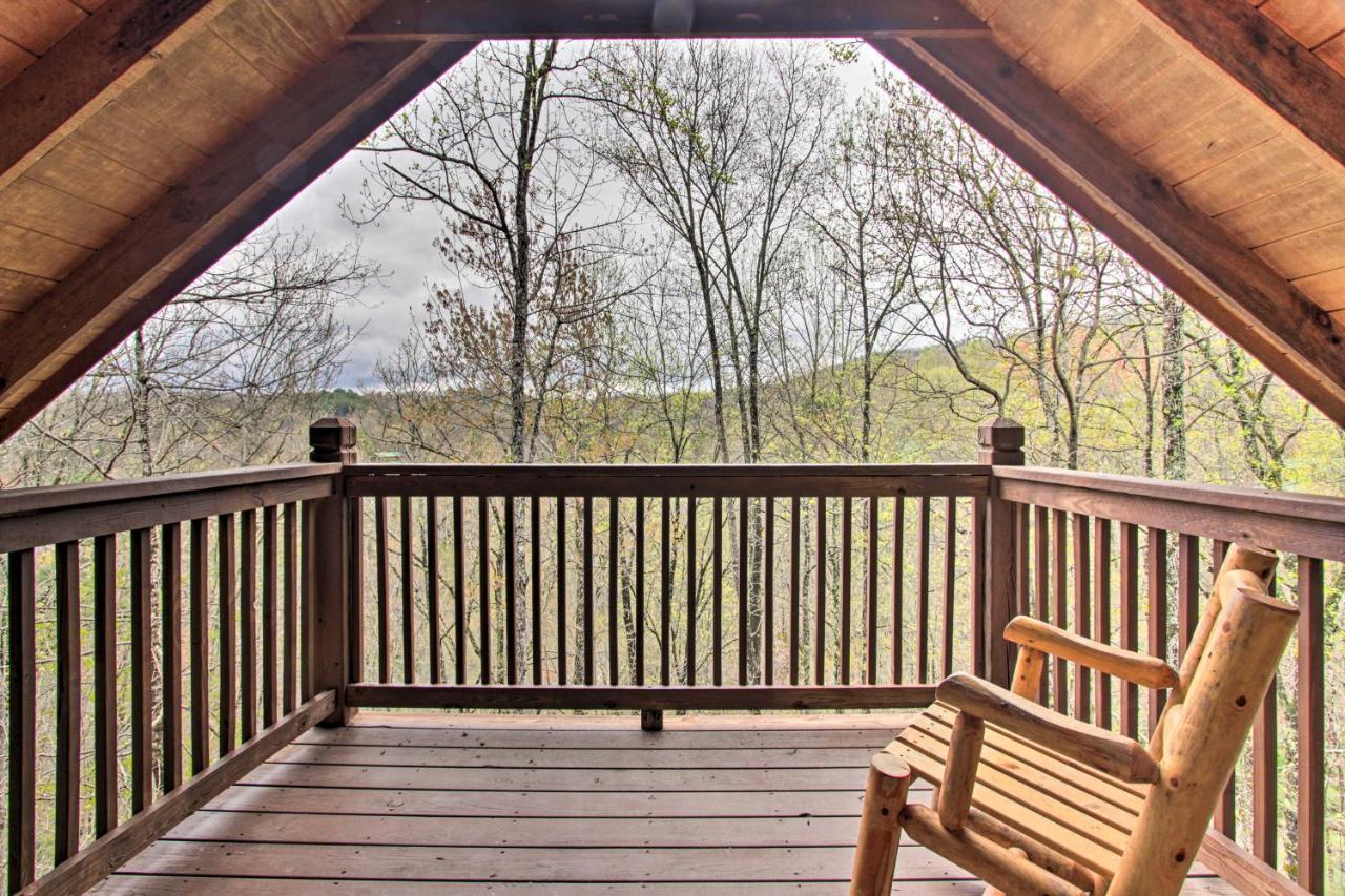 Sevierville Sanctuary Hot Tub, Pool Table And Deck! 외부 사진